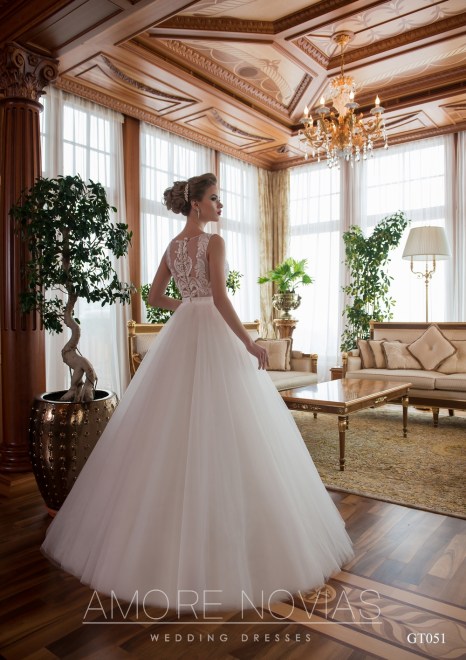 https://amore-novias.com/images/stories/virtuemart/product/GT051       (2).jpg